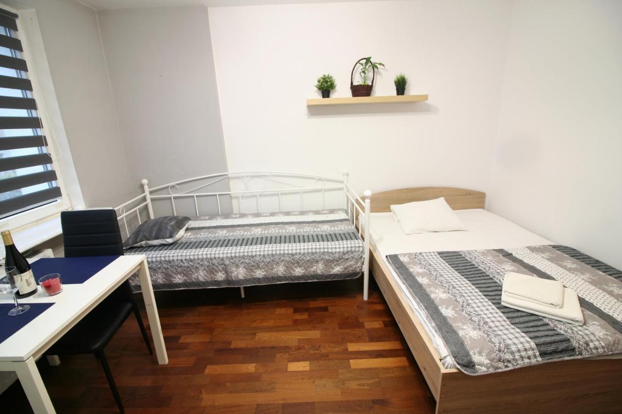 Apartamenty Varsovie Twarda City Eksteriør billede